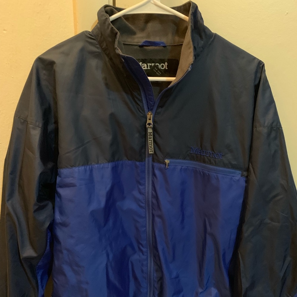 Men’s marmot windbreaker jacket size SMALL